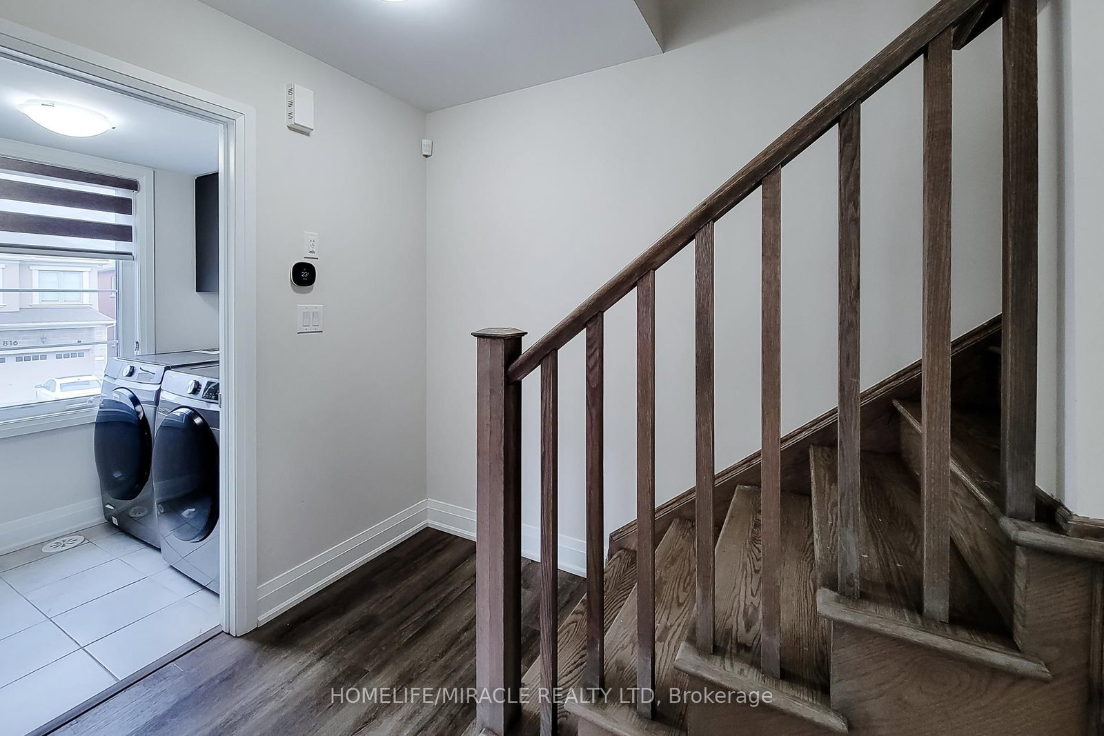 Townhouse for sale at 1274 Wintergreen Place, Milton, Ontario, L9E 1S4 - Cobban - MLS: W13010120