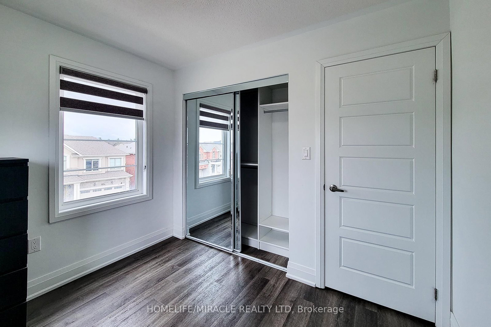 Townhouse for sale at 1274 Wintergreen Place, Milton, Ontario, L9E 1S4 - Cobban - MLS: W13010120