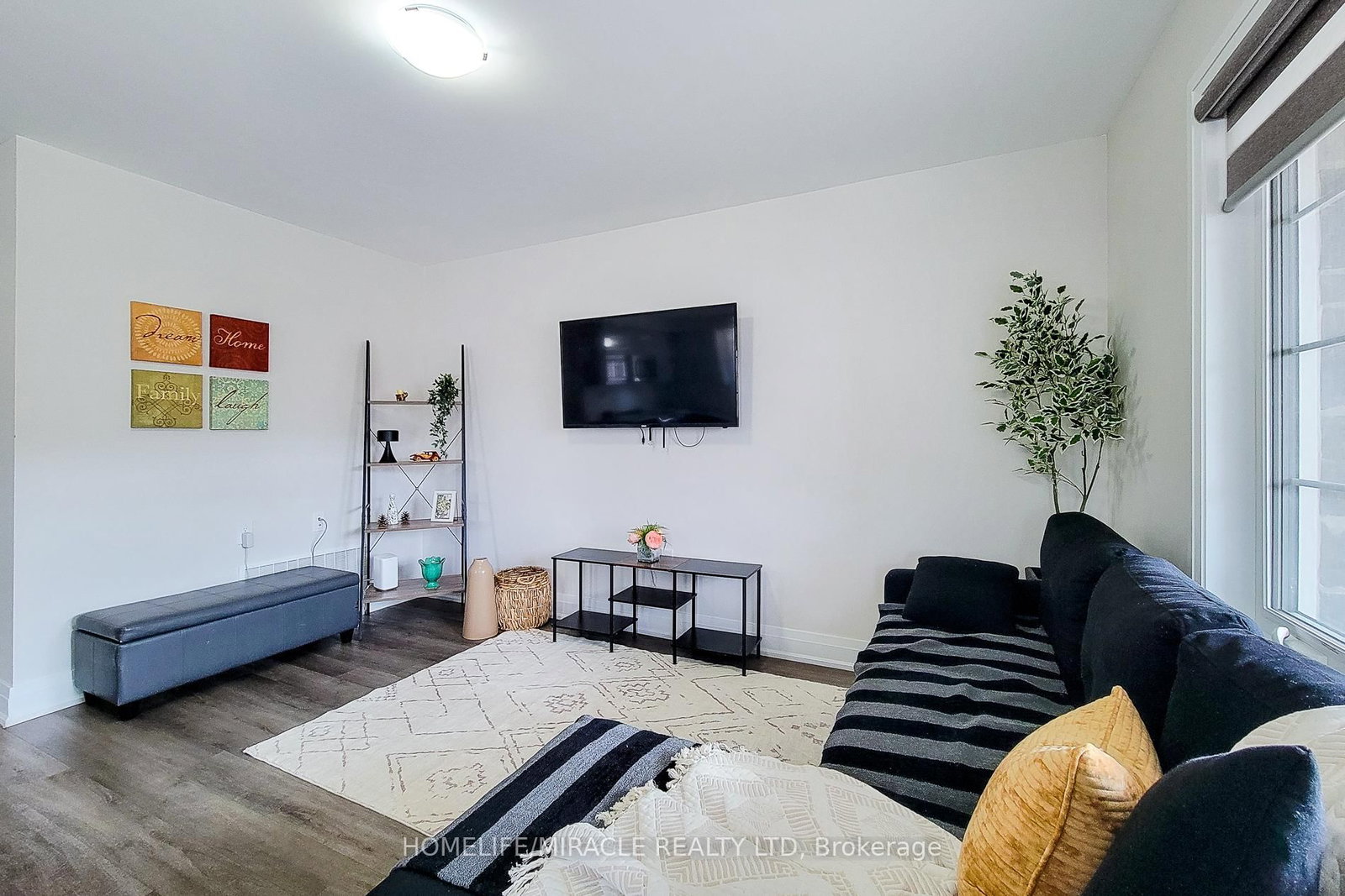 Townhouse for sale at 1274 Wintergreen Place, Milton, Ontario, L9E 1S4 - Cobban - MLS: W13010120