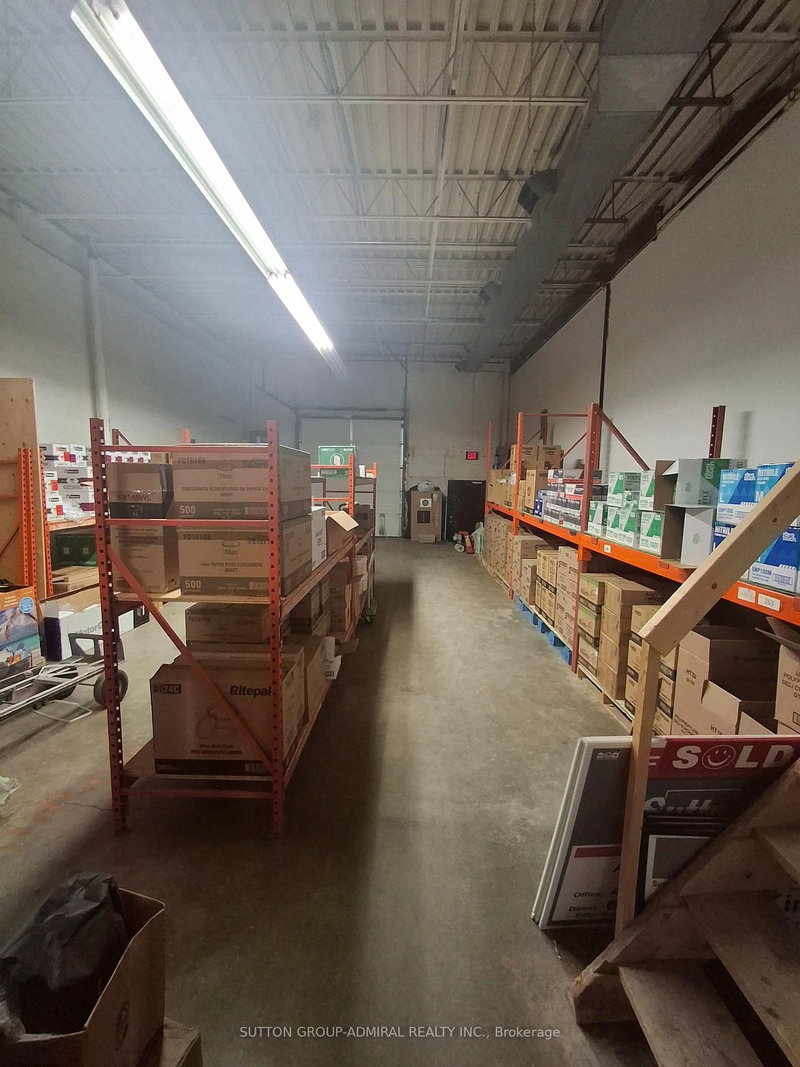 703 Garyray Dr, Toronto, M9L 1R2 | Image 3