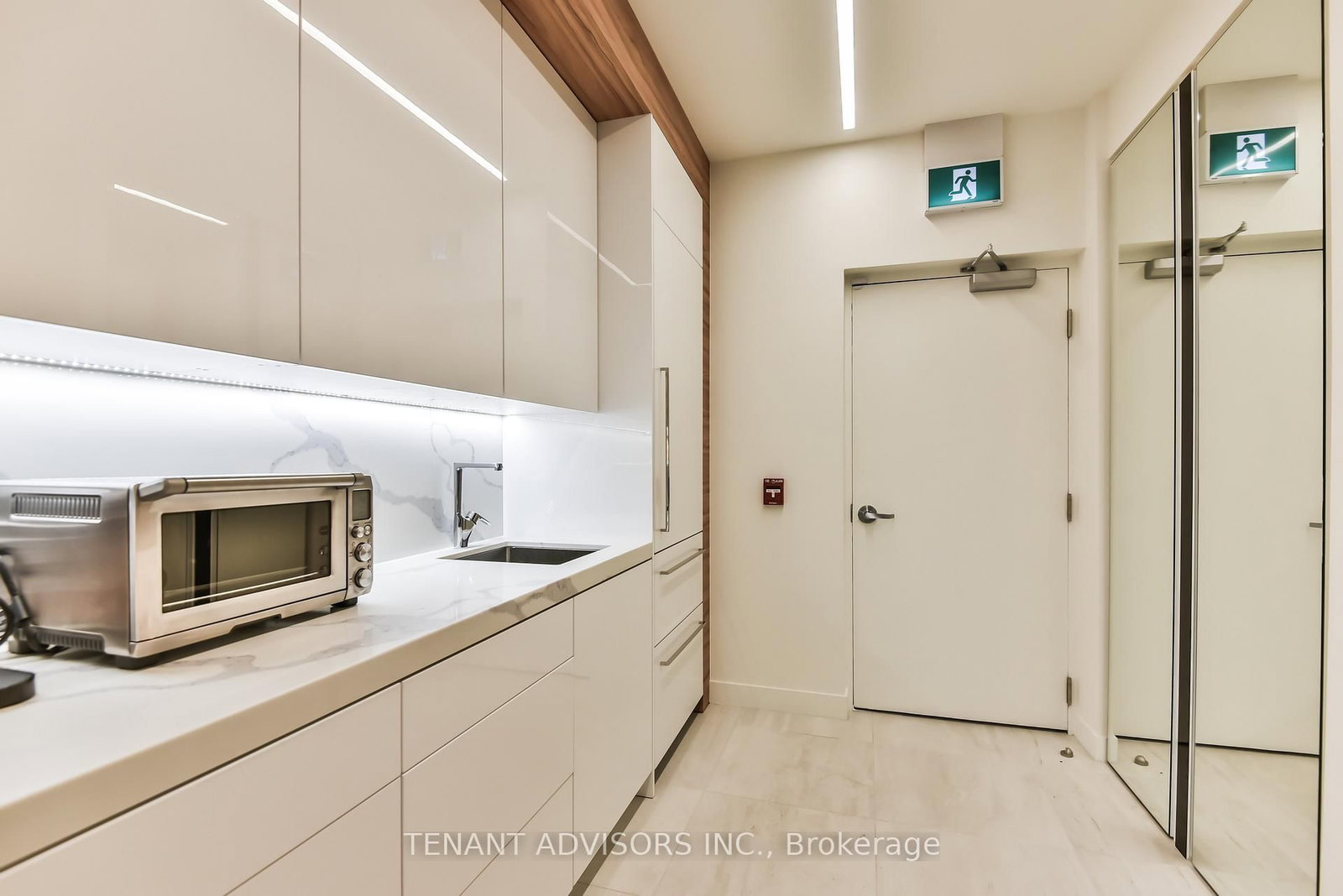216 Oak Park Boulevard, Unit 114 - Photo 11