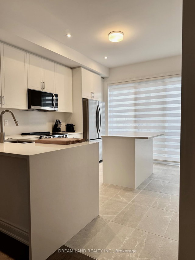 193 - 70 Lunar Crescent