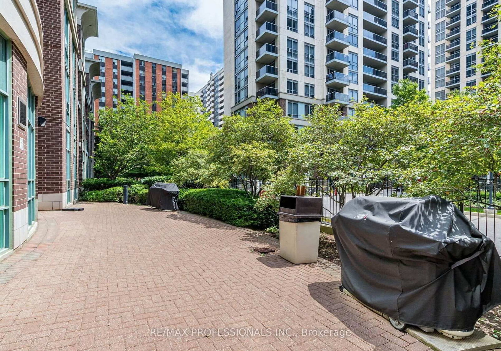 7 Michael Power Place, Unit 1406 - Photo 20