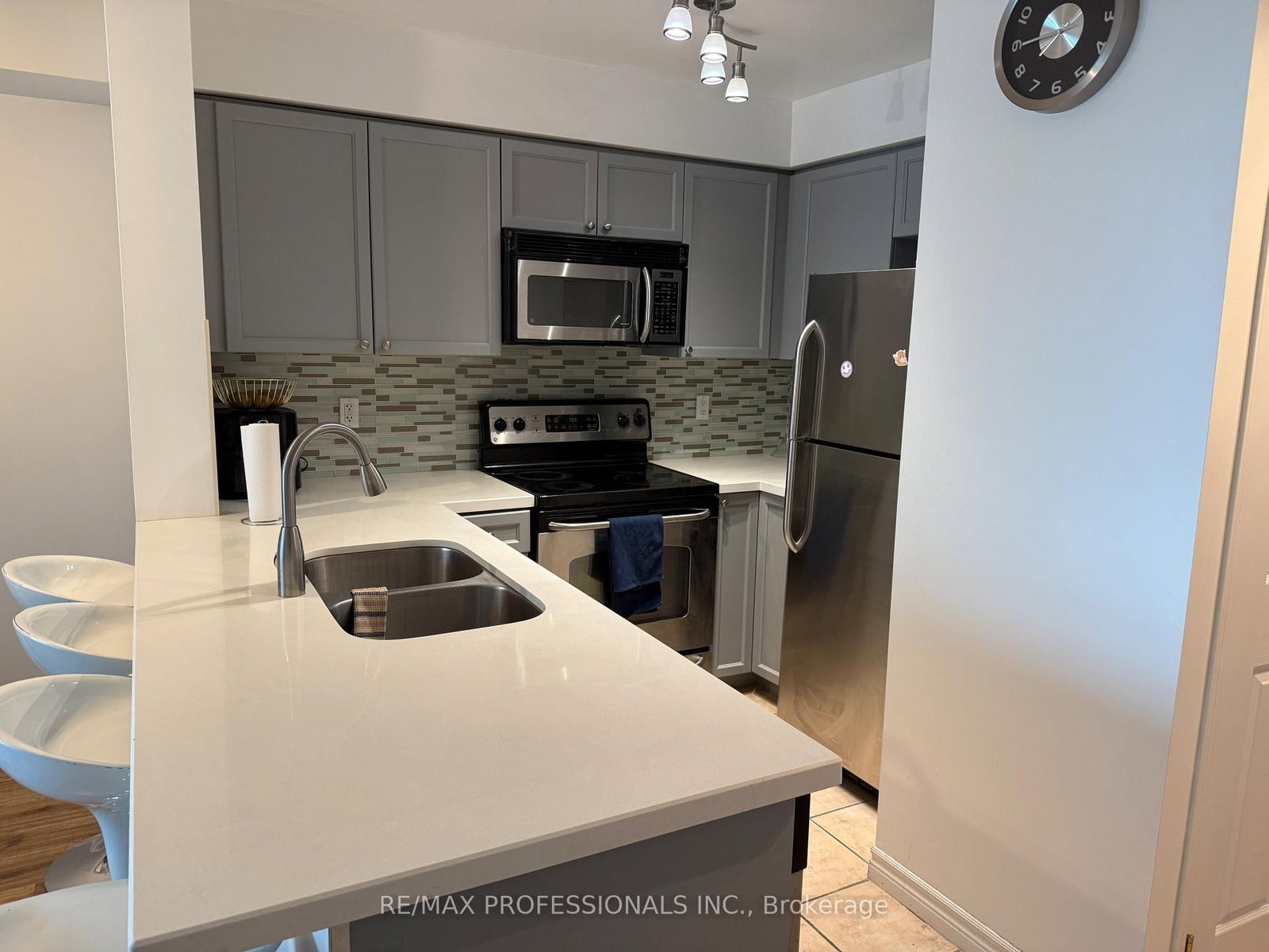 7 Michael Power Place, Unit 1406 - Photo 27