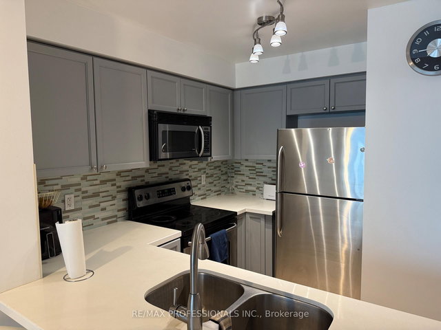 1406 - 7 Michael Power Place