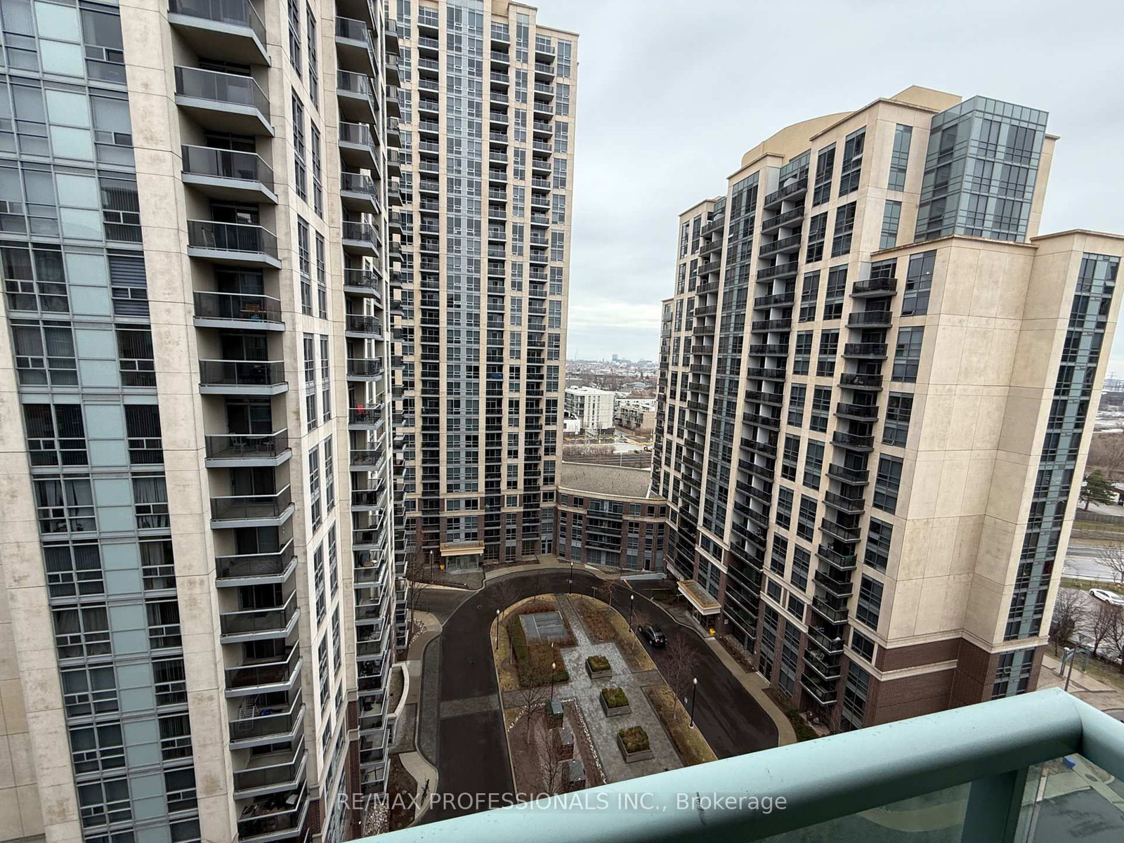 7 Michael Power Place, Unit 1406 - Photo 34