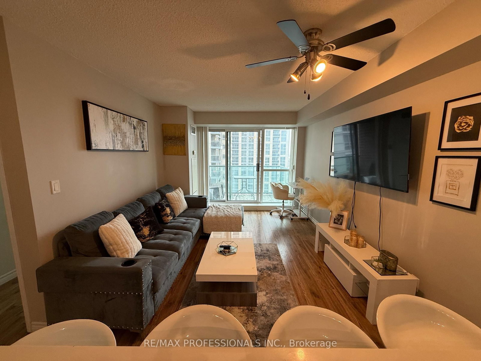 7 Michael Power Place, Unit 1406 - Photo 5