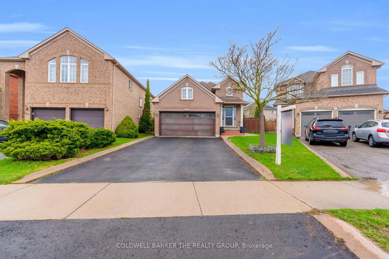 119 Sundridge St, Brampton, L7A 1J8 | Image 2