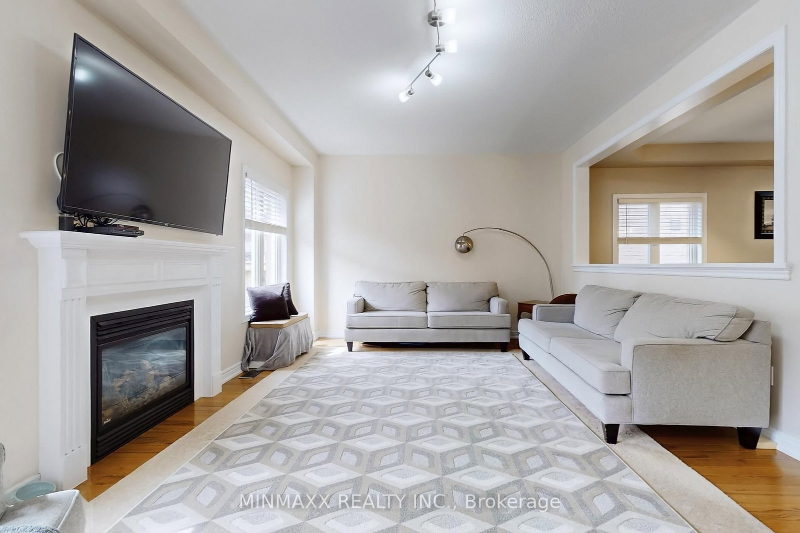 Detached House for sale at 764 Ferguson Drive, Milton, Ontario, L9T 7C7 - Beaty - MLS: W13010584