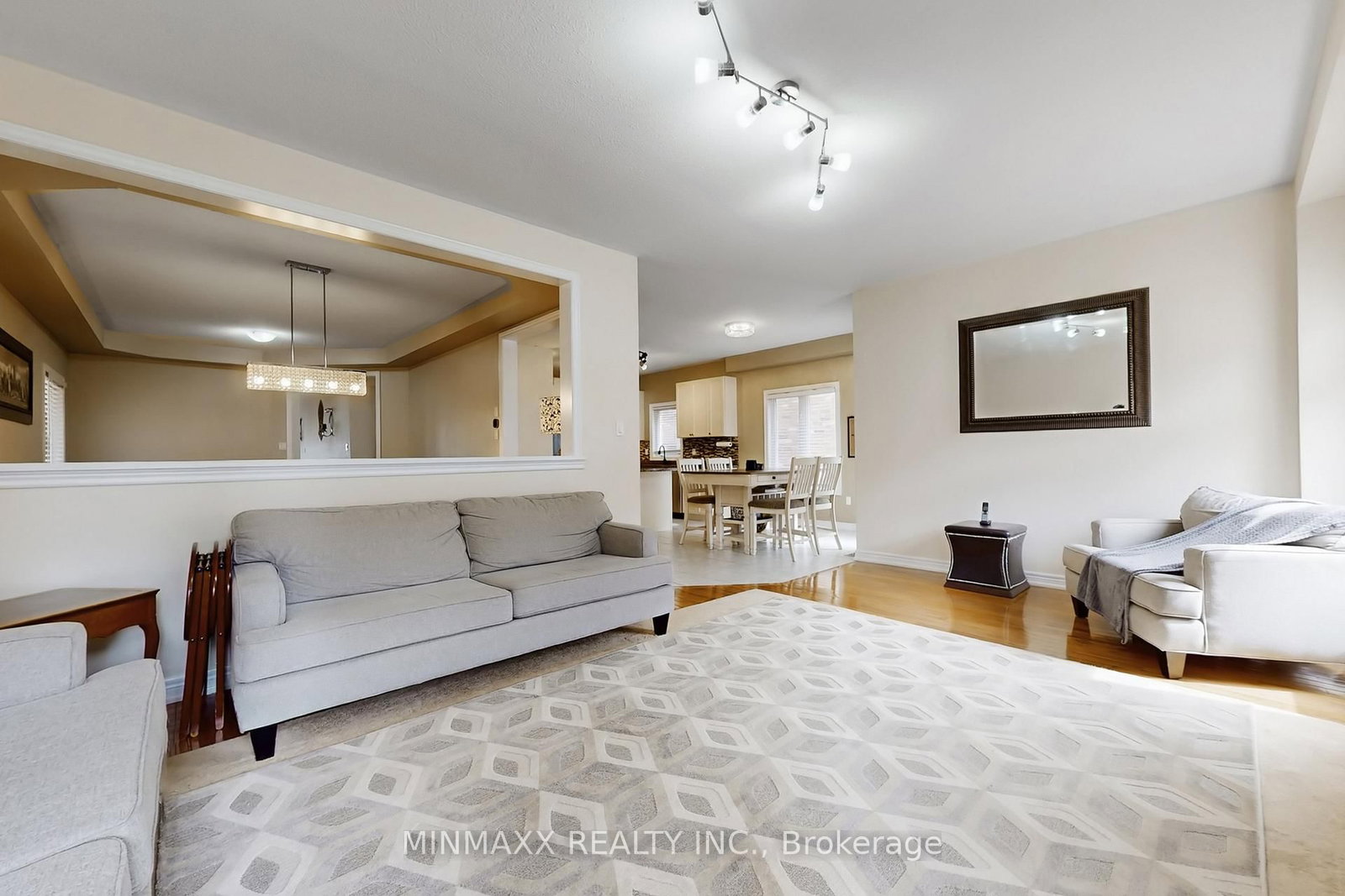 Detached House for sale at 764 Ferguson Drive, Milton, Ontario, L9T 7C7 - Beaty - MLS: W13010584