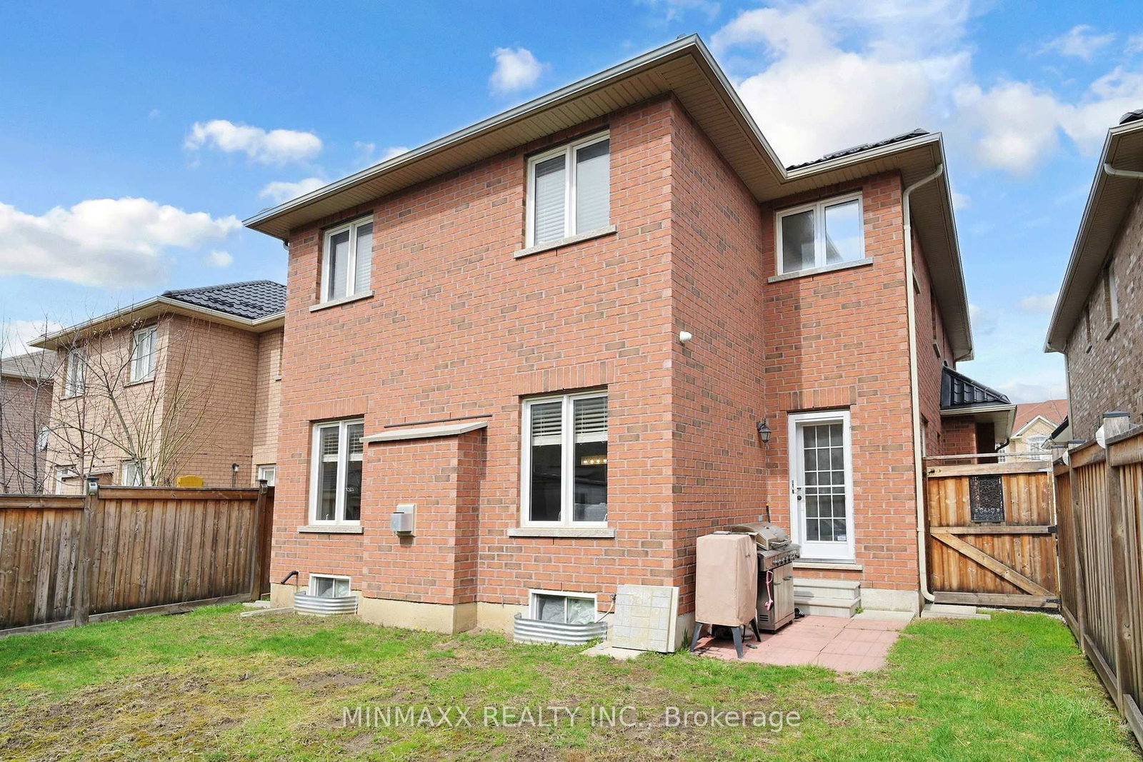 Detached House for sale at 764 Ferguson Drive, Milton, Ontario, L9T 7C7 - Beaty - MLS: W13010584