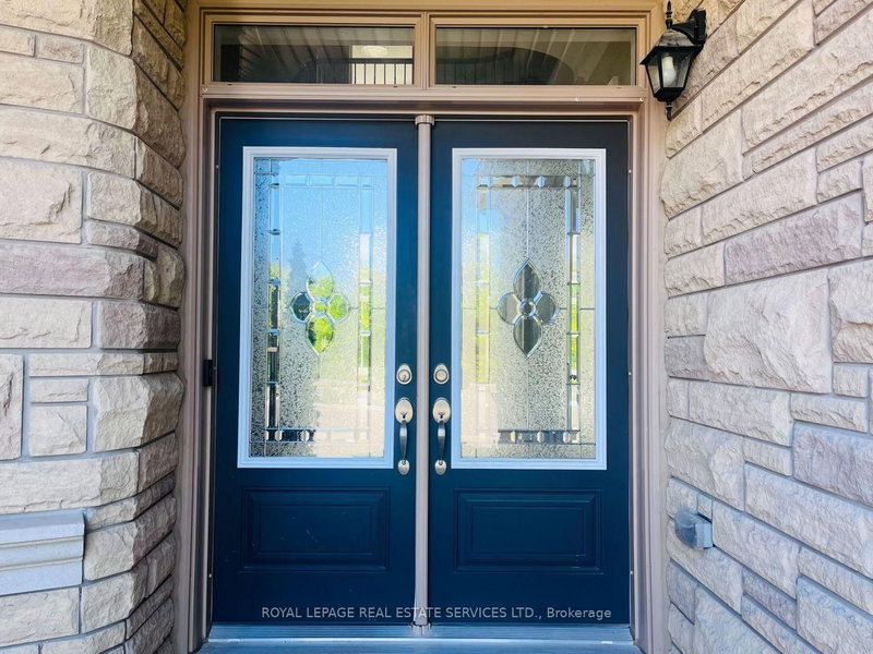 2366 Chateau Common, Oakville, L6M 0S1 | Image 3