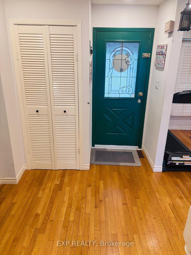 Main - 3082 Cantelon Crescent