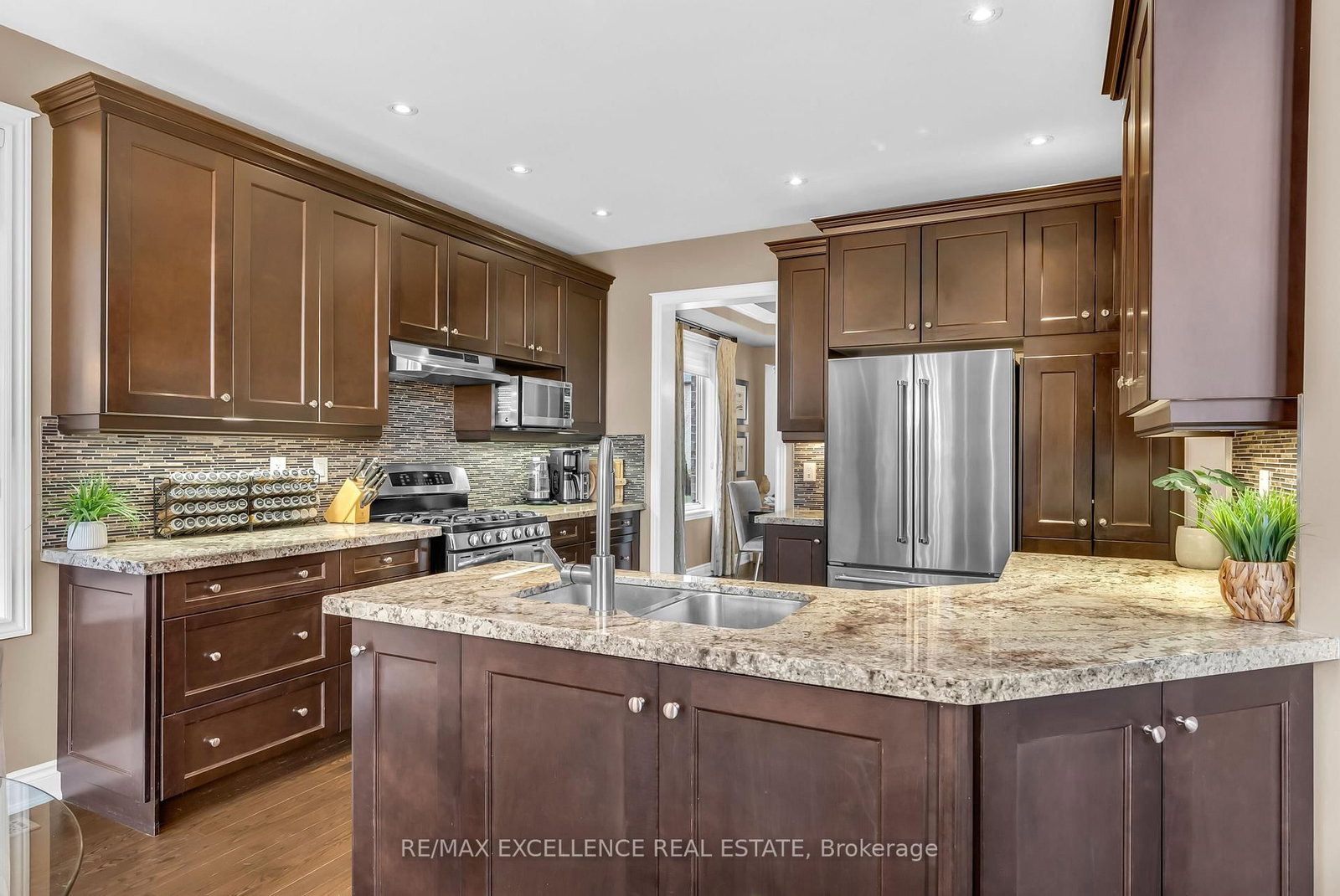 Detached House for sale at 48 Riverglen Street, Brampton, Ontario, L6P 3C1 - Bram East - MLS: W13010688