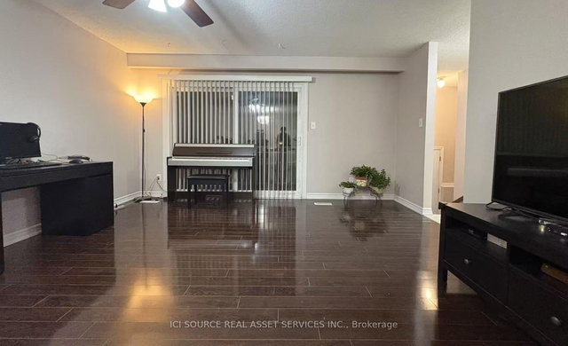 Upper Unit - 19 Talbot Street