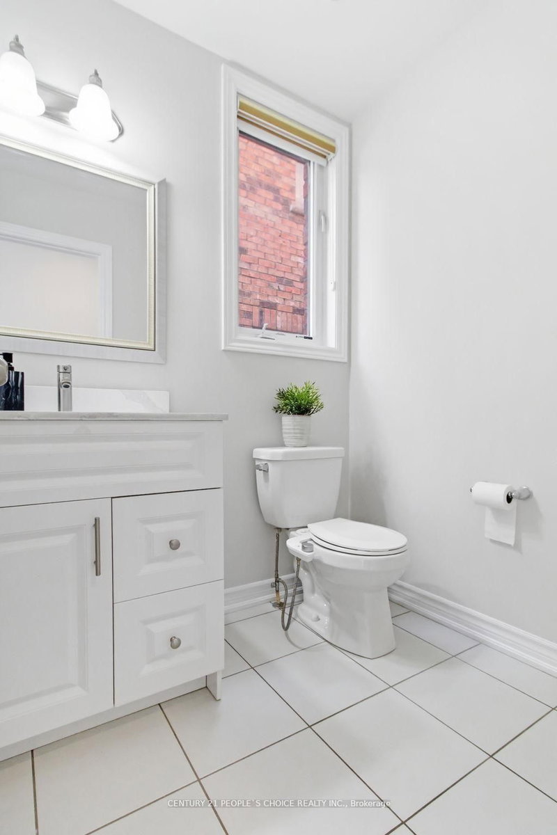 188 Bonnieglen Farm Blvd, Caledon, L7C 4C1 | Image 3