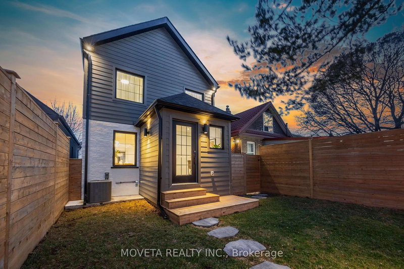 4 Mahoney Ave, Toronto, M6M 2H4 | Image 3