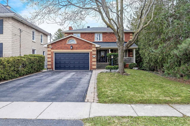 352 Broadway Ave, Milton, Ontario