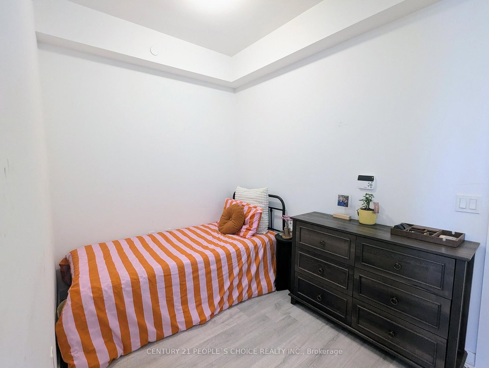 4699 Glen Erin Drive, Unit 408 - Photo 8