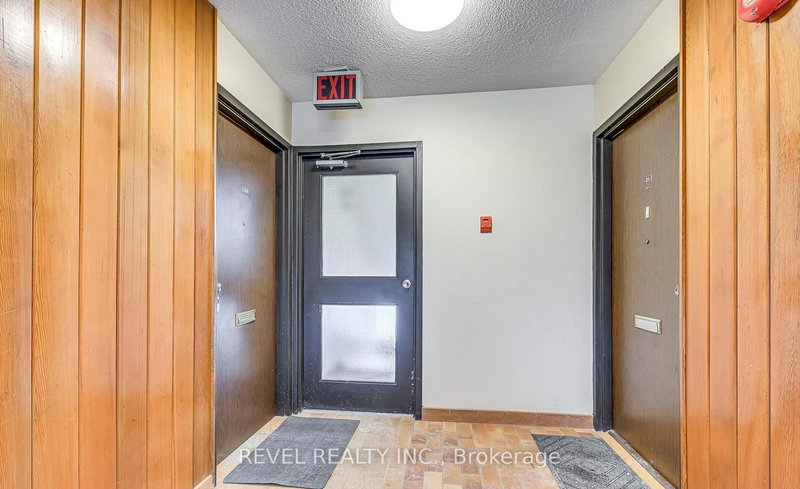 24 - 2035 South Millway Dr, Mississauga, L5L 1R7 | Image 3