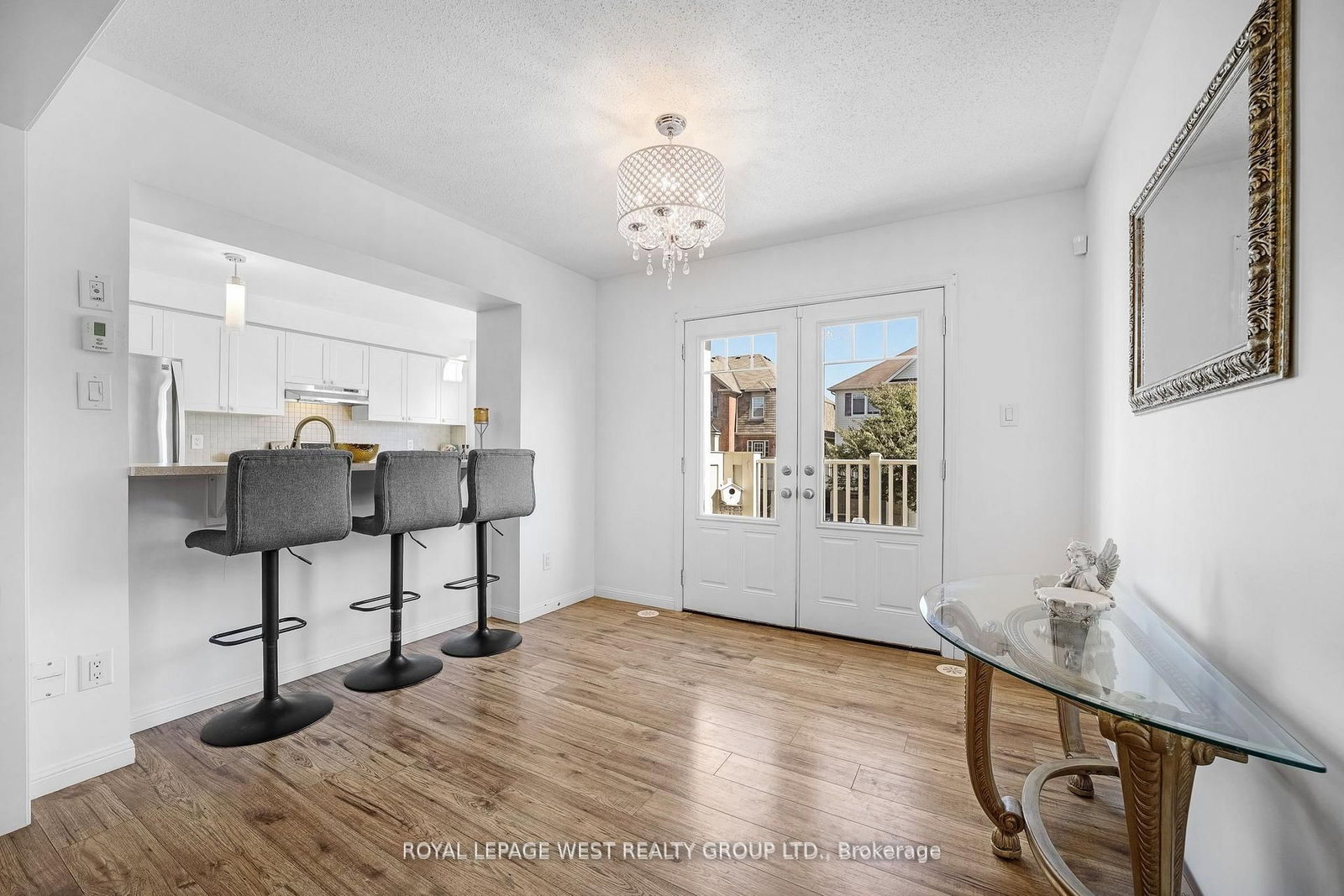 Townhouse for sale at 551 Pharo Pt, Milton, Ontario, L9T 8H6 - Willmott - MLS: W13011030