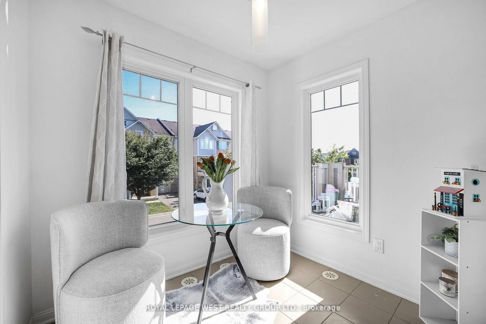 Townhouse for sale at 551 Pharo Pt, Milton, Ontario, L9T 8H6 - Willmott - MLS: W13011030