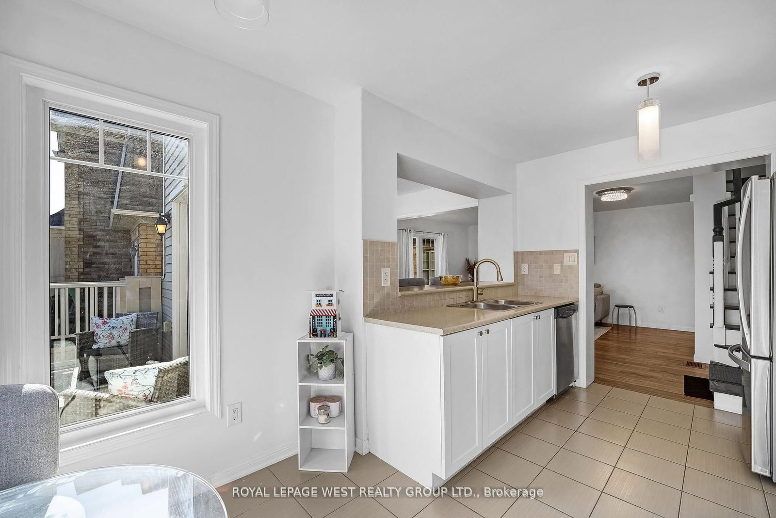 Townhouse for sale at 551 Pharo Pt, Milton, Ontario, L9T 8H6 - Willmott - MLS: W13011030