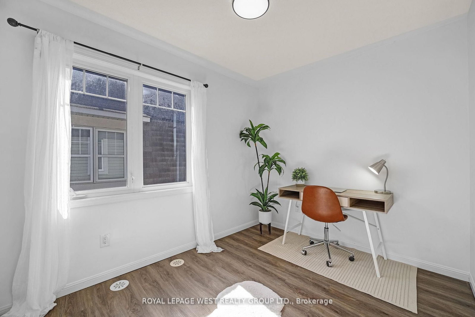 Townhouse for sale at 551 Pharo Pt, Milton, Ontario, L9T 8H6 - Willmott - MLS: W13011030