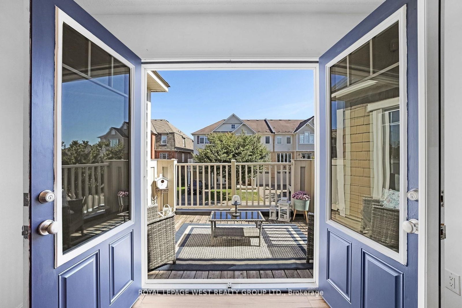 Townhouse for sale at 551 Pharo Pt, Milton, Ontario, L9T 8H6 - Willmott - MLS: W13011030