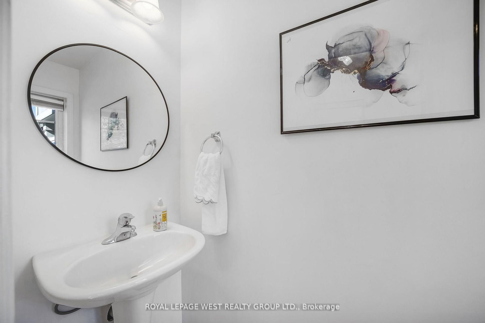 Townhouse for sale at 551 Pharo Pt, Milton, Ontario, L9T 8H6 - Willmott - MLS: W13011030