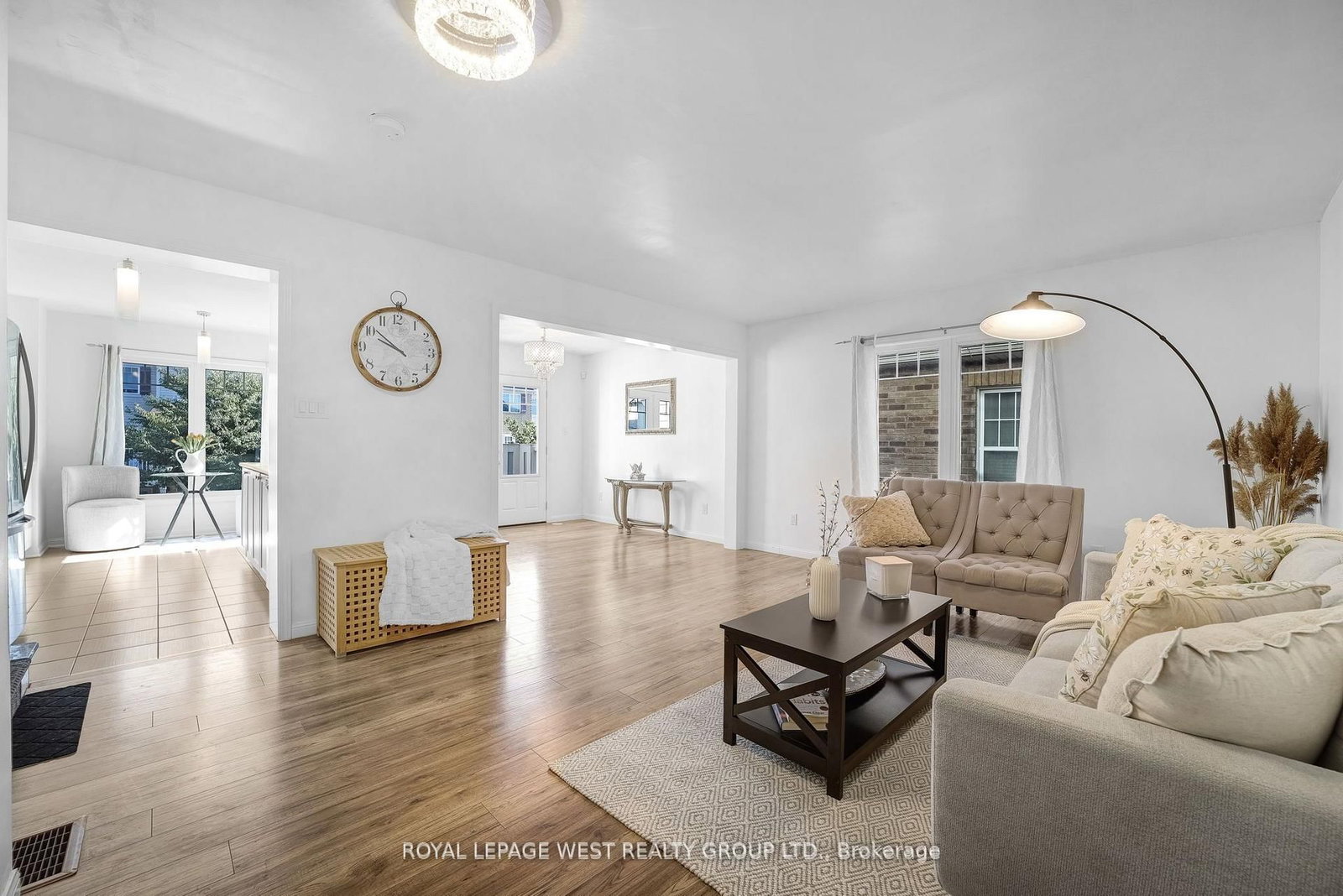 Townhouse for sale at 551 Pharo Pt, Milton, Ontario, L9T 8H6 - Willmott - MLS: W13011030