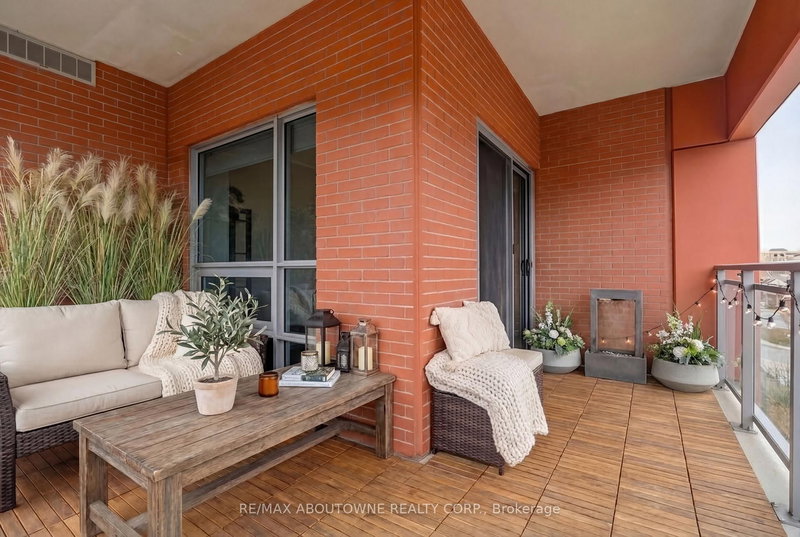 home for sale on 309-4040 Upper Middle Road