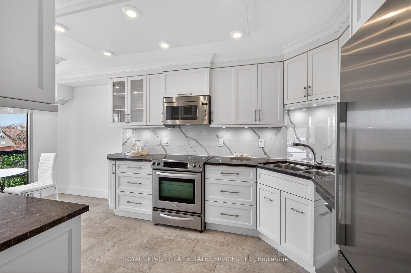 2170 Marine Drive, Unit 403 - Photo 16