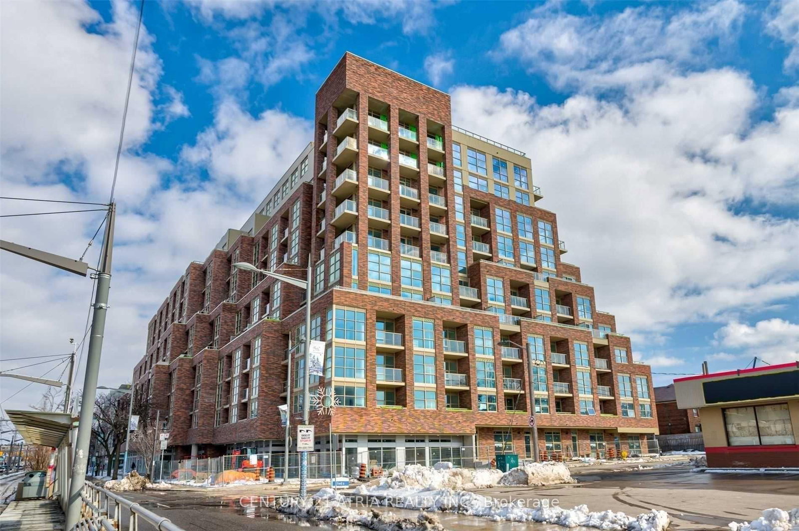 1787 St. Clair Avenue W, Unit 330