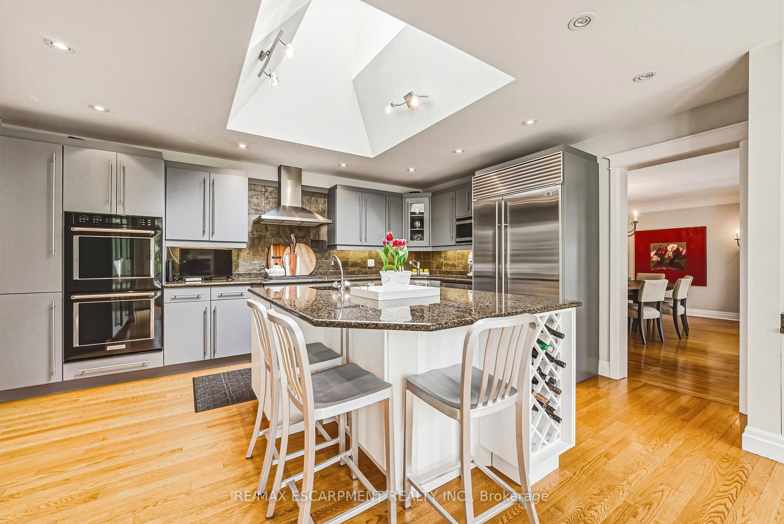 Detached House for sale at 7 Colonial Crescent, Oakville, Ontario, L6J 4K8 - Morrison - MLS: W13011222