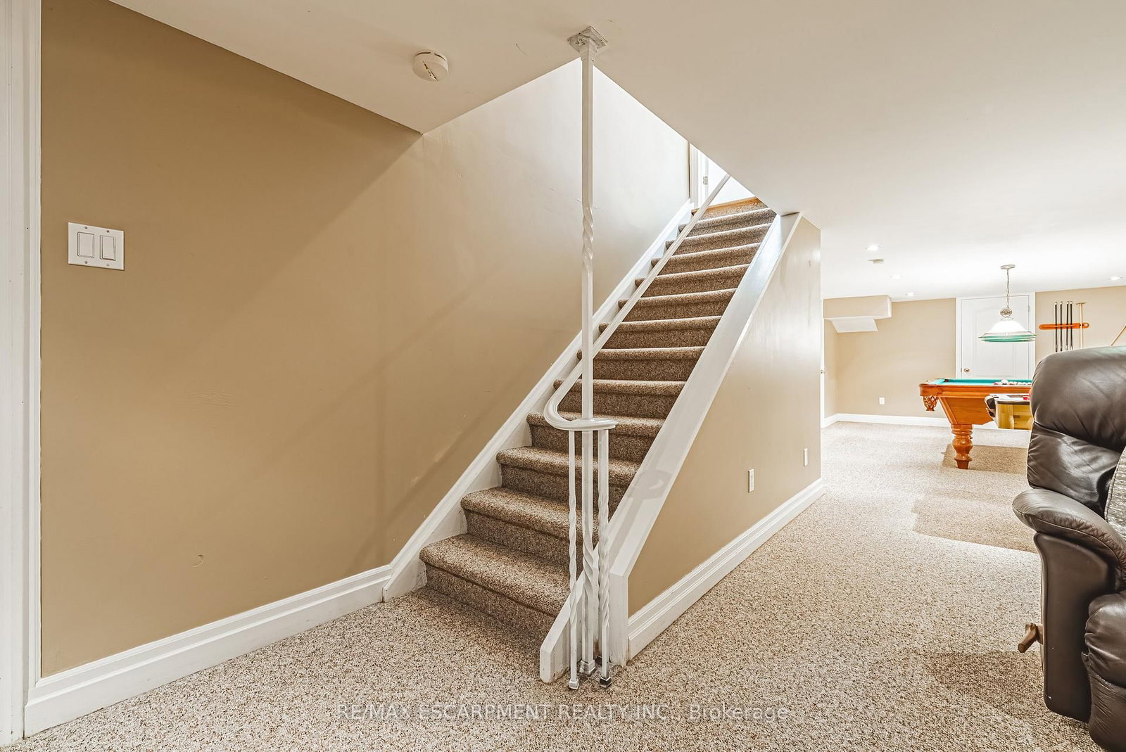 Detached House for sale at 7 Colonial Crescent, Oakville, Ontario, L6J 4K8 - Morrison - MLS: W13011222