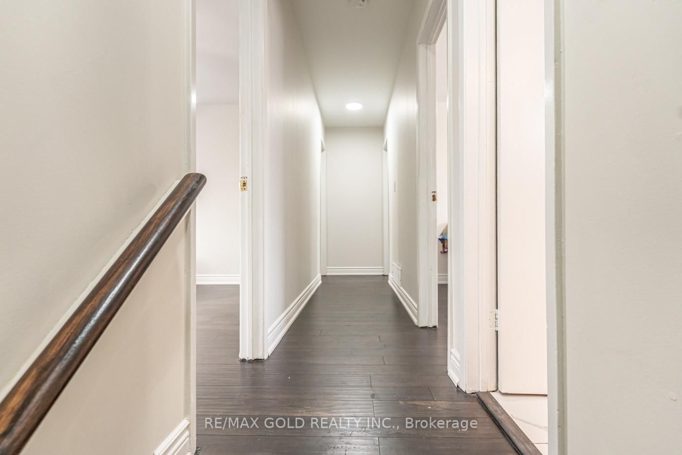 Detached House for sale at 1 Elrose Road, Brampton, Ontario, L6T 2C2 - Southgate - MLS: W13011270