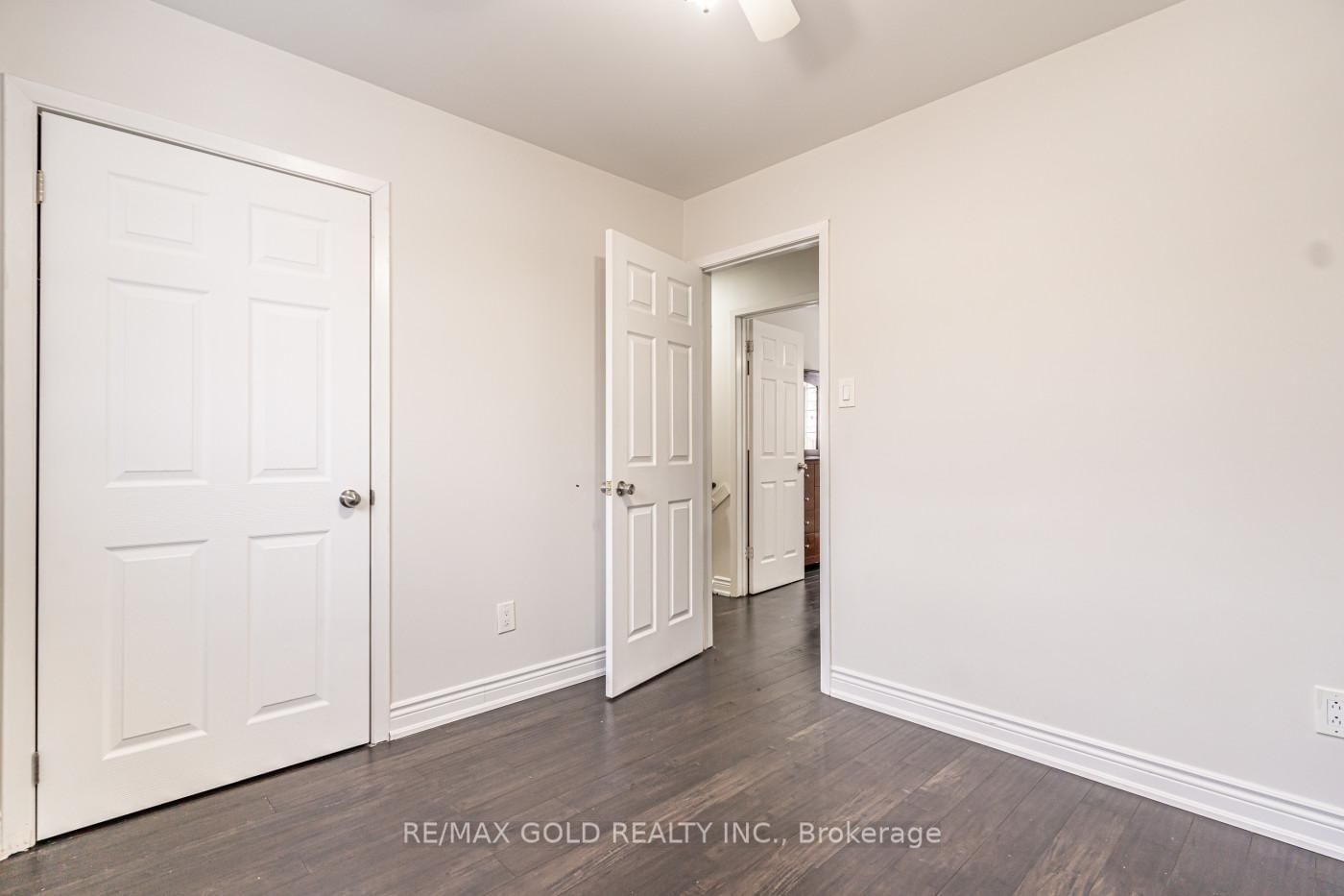 Detached House for sale at 1 Elrose Road, Brampton, Ontario, L6T 2C2 - Southgate - MLS: W13011270