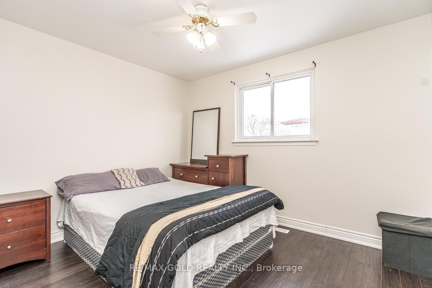 Detached House for sale at 1 Elrose Road, Brampton, Ontario, L6T 2C2 - Southgate - MLS: W13011270