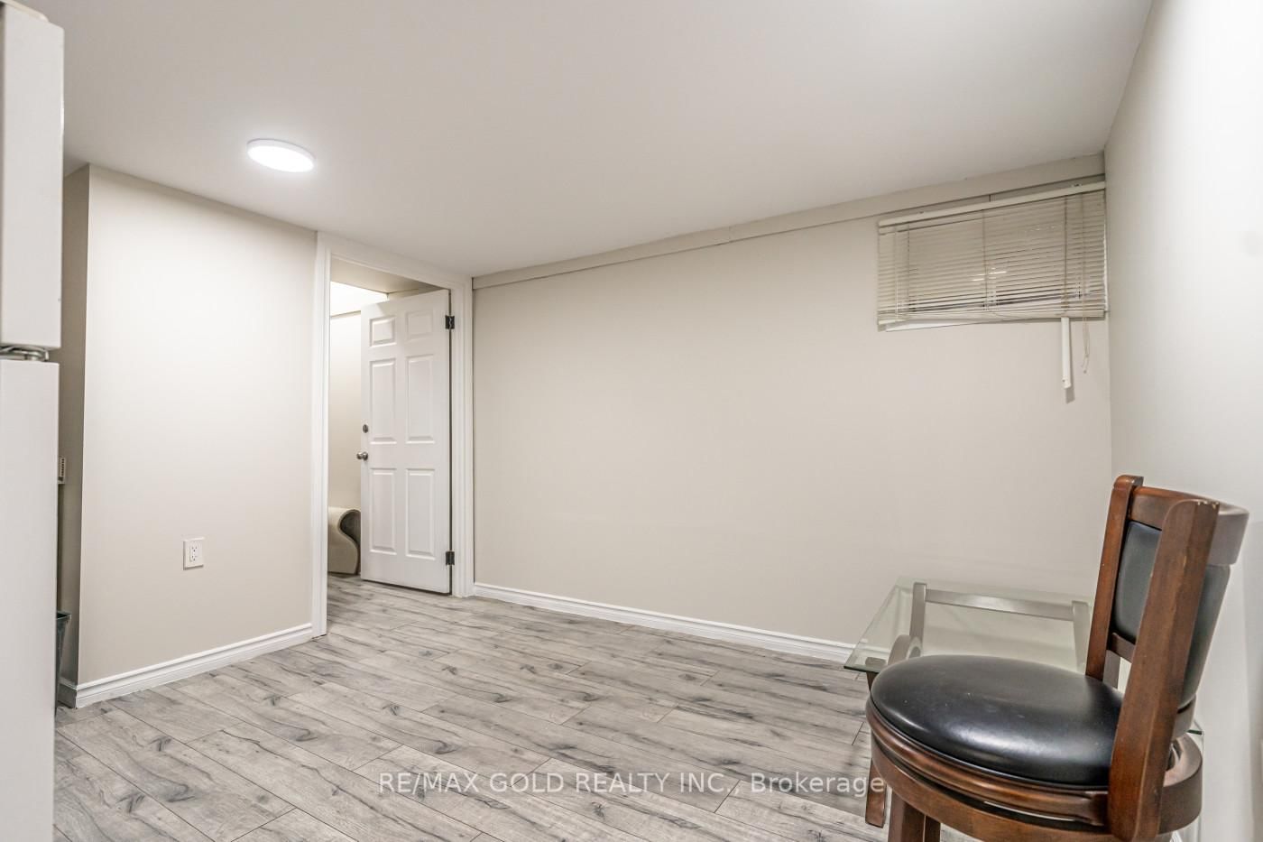 Detached House for sale at 1 Elrose Road, Brampton, Ontario, L6T 2C2 - Southgate - MLS: W13011270