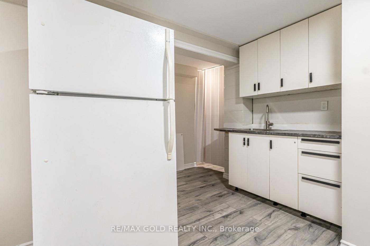 Detached House for sale at 1 Elrose Road, Brampton, Ontario, L6T 2C2 - Southgate - MLS: W13011270