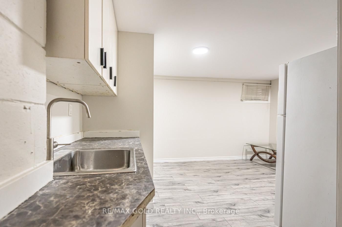 Detached House for sale at 1 Elrose Road, Brampton, Ontario, L6T 2C2 - Southgate - MLS: W13011270