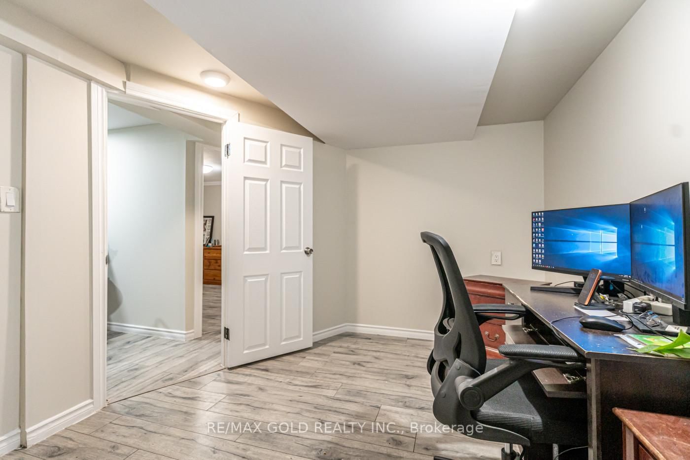 Detached House for sale at 1 Elrose Road, Brampton, Ontario, L6T 2C2 - Southgate - MLS: W13011270