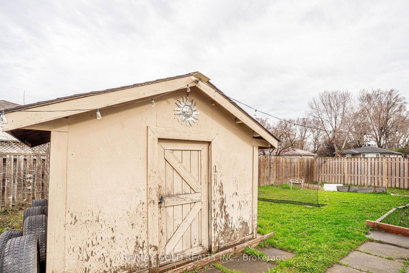 Detached House for sale at 1 Elrose Road, Brampton, Ontario, L6T 2C2 - Southgate - MLS: W13011270