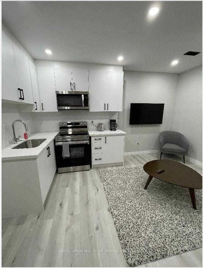 238 Queen Street S - Photo 16