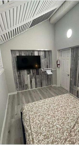 238 Queen Street S - Photo 21