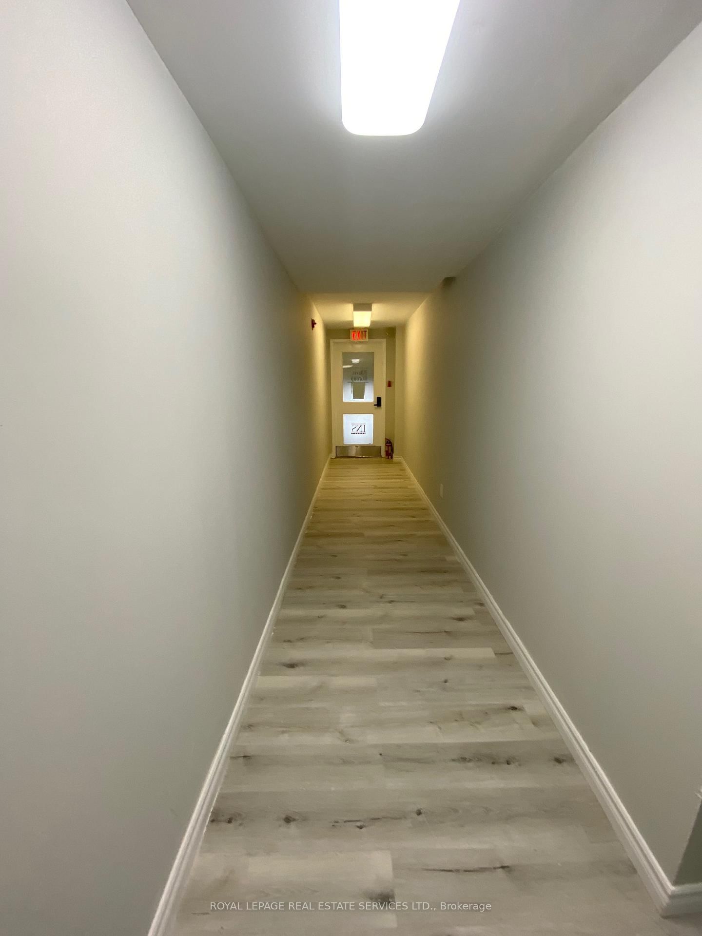 238 Queen Street S - Photo 26