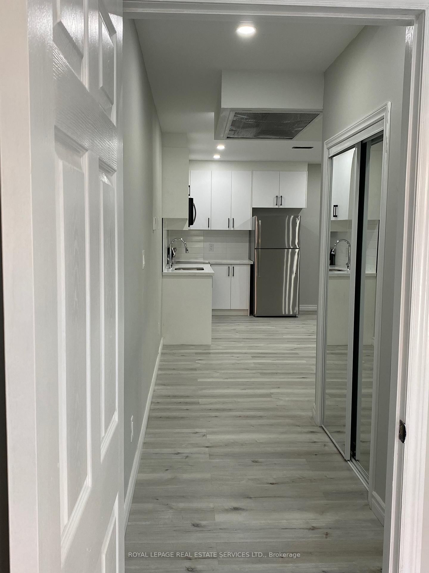 238 Queen Street S - Photo 29