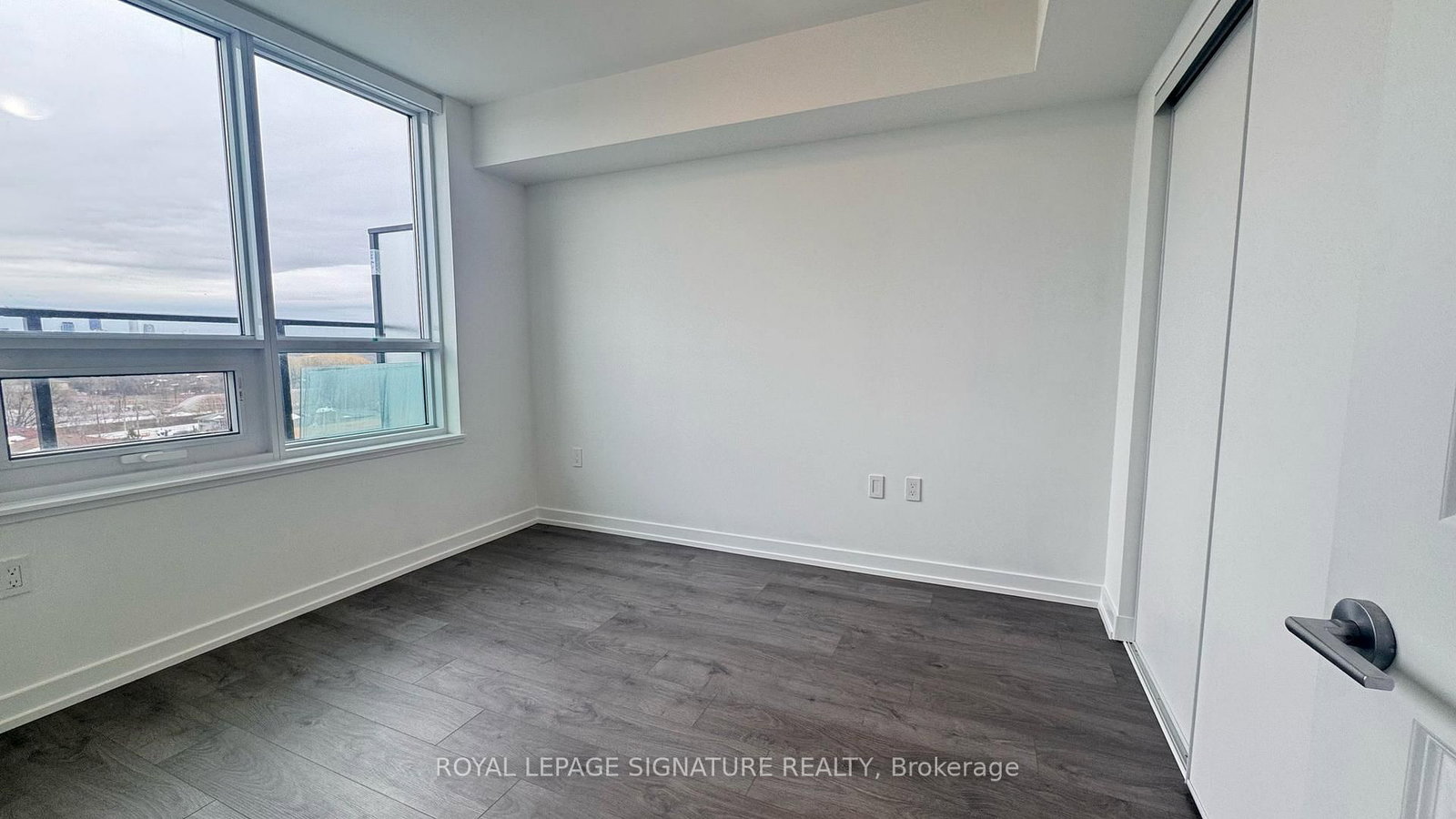 556 Marlee Avenue, Unit 813 - Photo 5