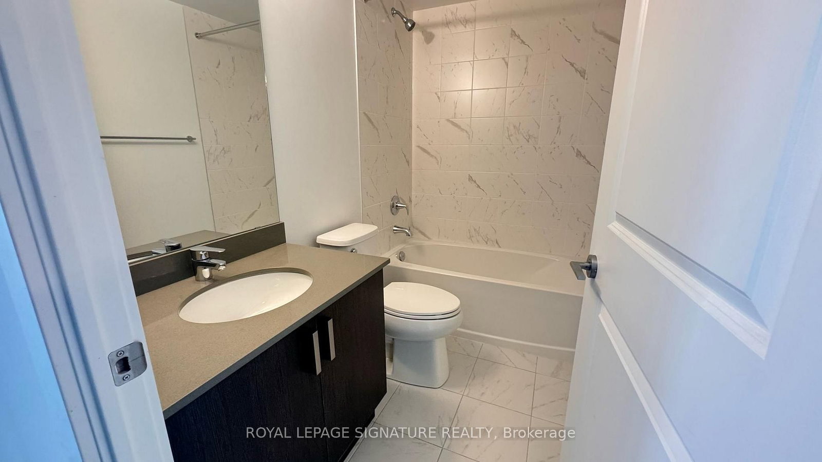 556 Marlee Avenue, Unit 813 - Photo 6